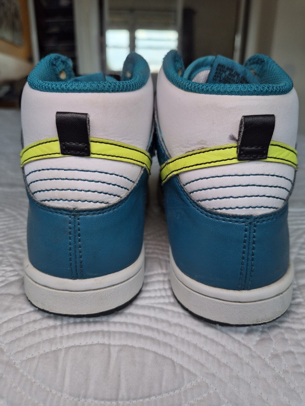 VGUC Nike Dunk High Sneakers Bright Spruce Volt colorway Youth Boys 1.5 - Picture 11 of 13